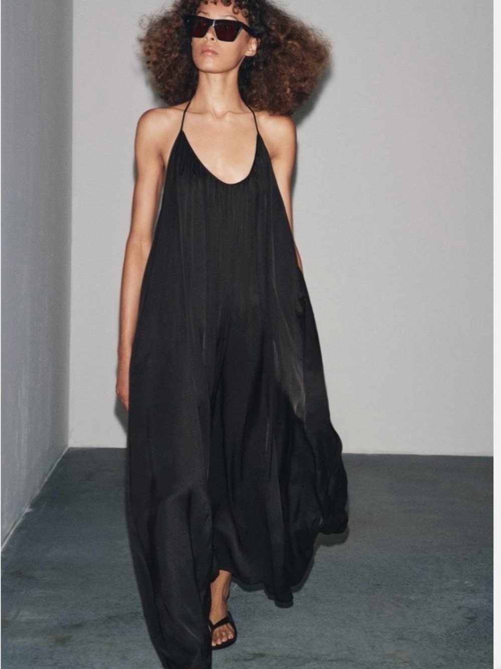 Zara Black Flowing Maxi Slip Dress with Spaghetti Straps - Picture 2 of 9